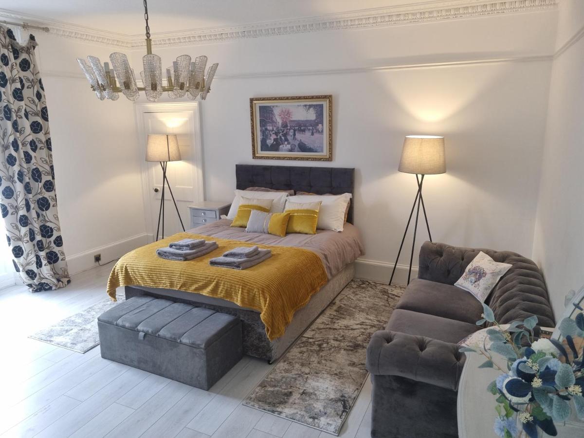 Auchtermuchty Cameron House - Spacious B Listed Building, Near Falkland, Central East Scotland מראה חיצוני תמונה